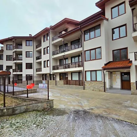 Lily Complex Padaloto Smolan