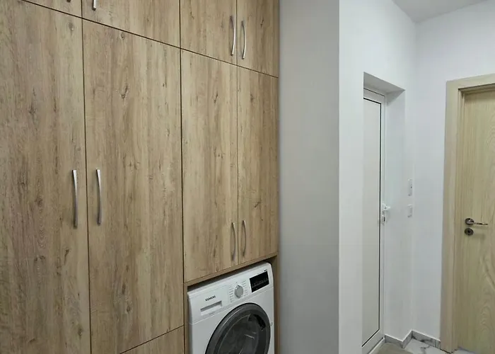 Lily Complex Padaloto Smolan